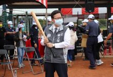 桃园盃慢垒赛236队参加创新高 郑文灿挥棒开球-资源分享网
