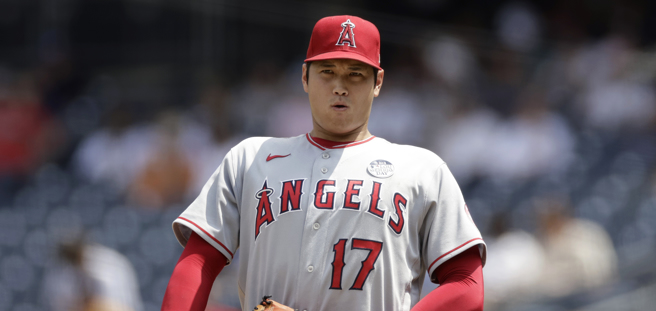 大谷翔平在双重赛首战先发投球