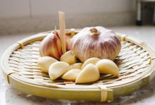 大蒜能提高肝脏解毒功能！ 专家：每天生吃2瓣效果好-资源分享网