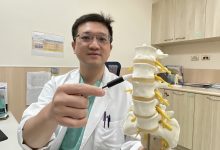 7旬妇腰痛爬不了楼梯 「帮骨头灌水泥」重拾笑颜-资源分享网