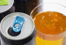 能量饮热量糖量大公开！ 营养师推「这类」无负担增元气-资源分享网